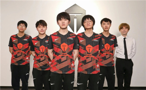 都是对自我 都是对自我